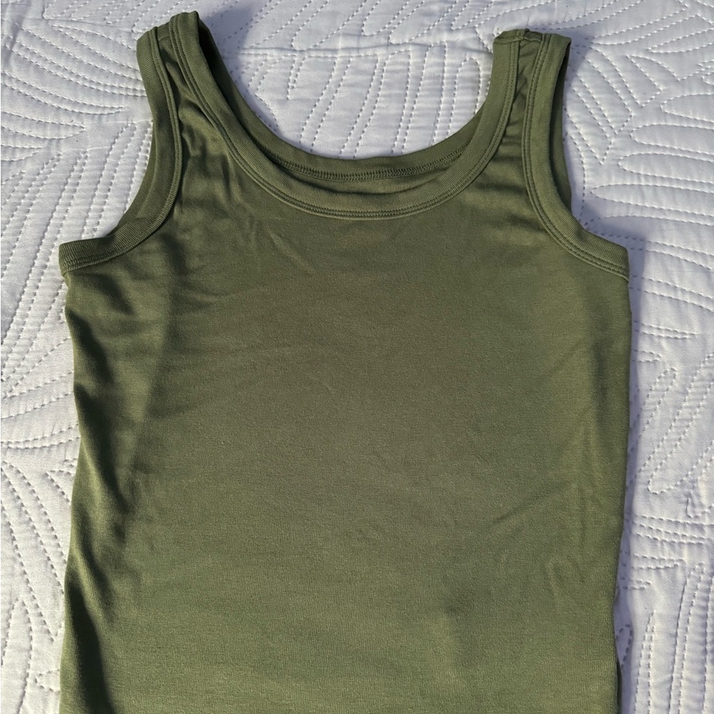 olive green slightly cropped small tank top